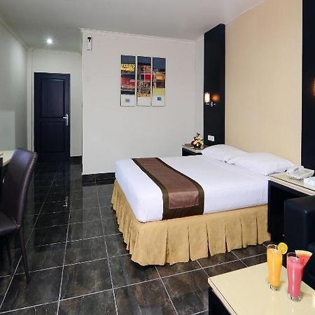 D'Arcici Hotel Plumpang Джакарта Екстер'єр фото