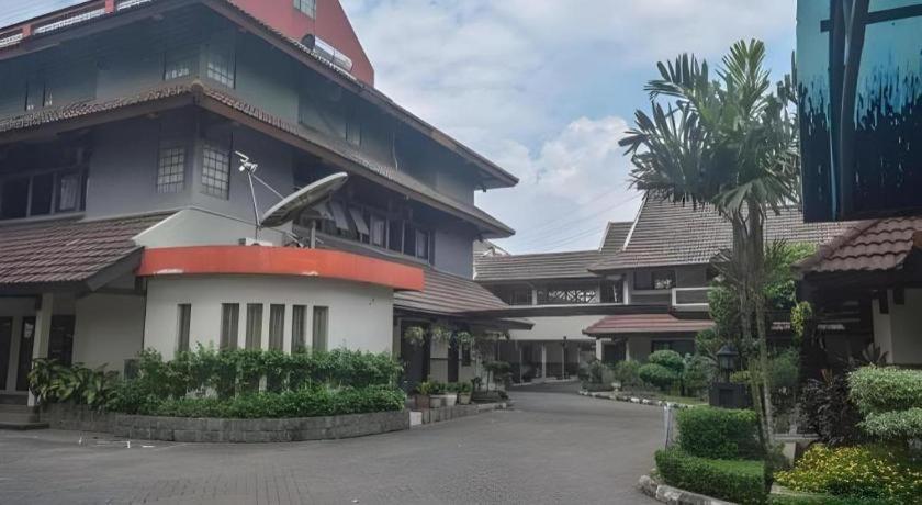 D'Arcici Hotel Plumpang Джакарта Екстер'єр фото