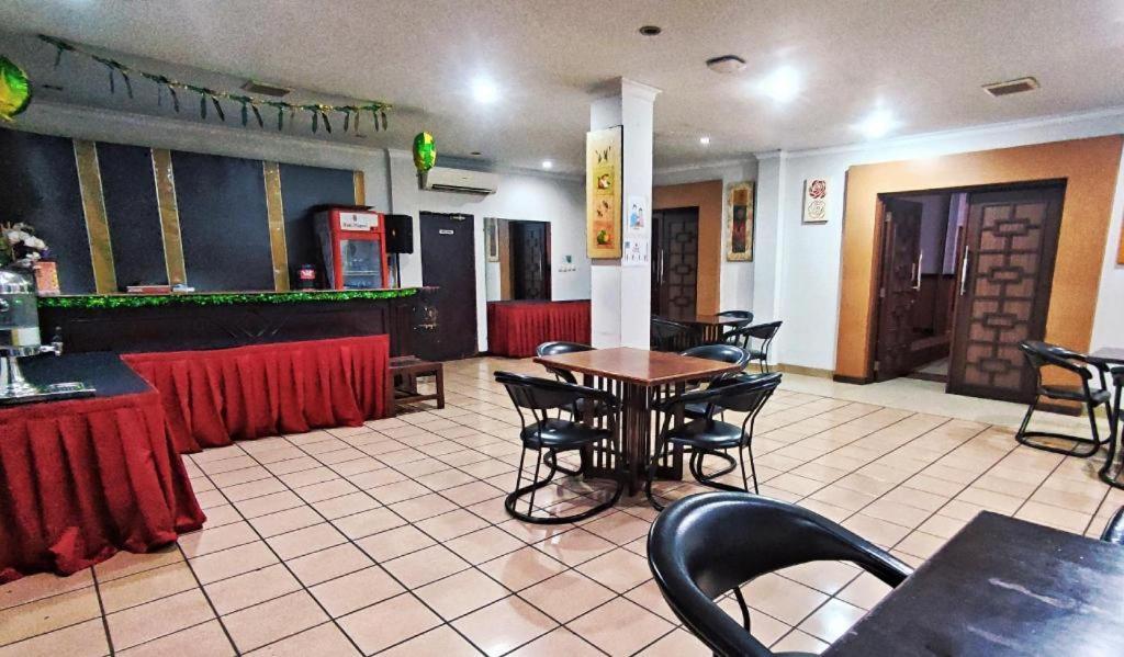 D'Arcici Hotel Plumpang Джакарта Екстер'єр фото