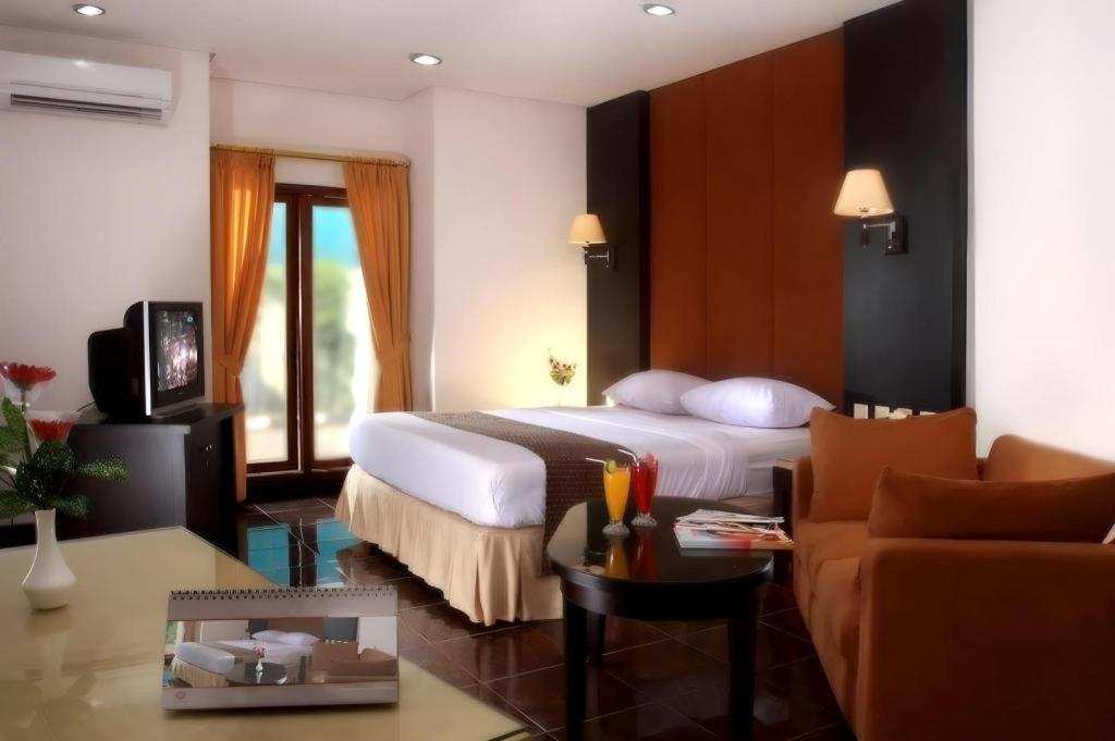 D'Arcici Hotel Plumpang Джакарта Екстер'єр фото